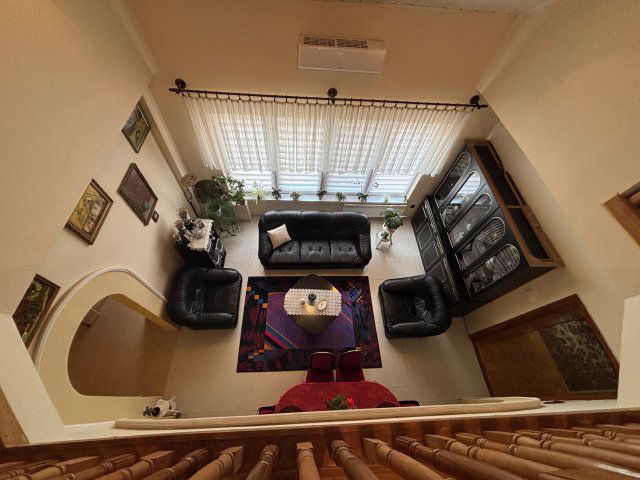 Eladó családi ház, Nyíregyházán 79.9 M Ft, 6 szobás