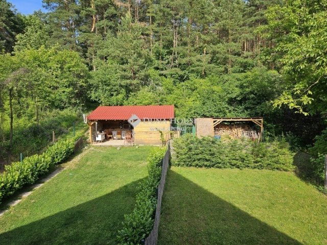 Eladó családi ház, Orfűn 134 M Ft, 6 szobás