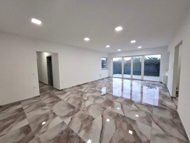 Eladó ikerház, Albertirsán 118 M Ft, 4 szobás