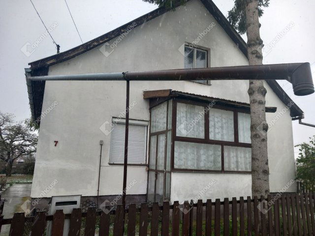 Eladó családi ház, Füzesgyarmaton 21 M Ft, 3 szobás