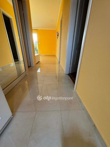 Eladó ikerház, Halásztelken 154 M Ft, 4 szobás