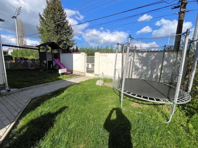 Eladó ikerház, Kozármislenyen 115 M Ft, 4 szobás