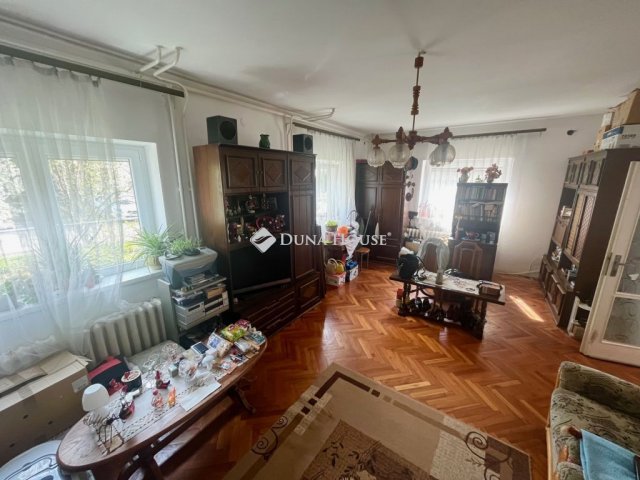 Eladó családi ház, Székesfehérvárott 94.9 M Ft, 6 szobás