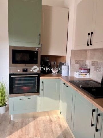 Eladó sorház, Budapesten, XVI. kerületben 141 M Ft, 2 szobás