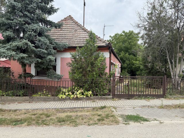 Eladó családi ház, Alcsútdobozon 34 M Ft, 3 szobás