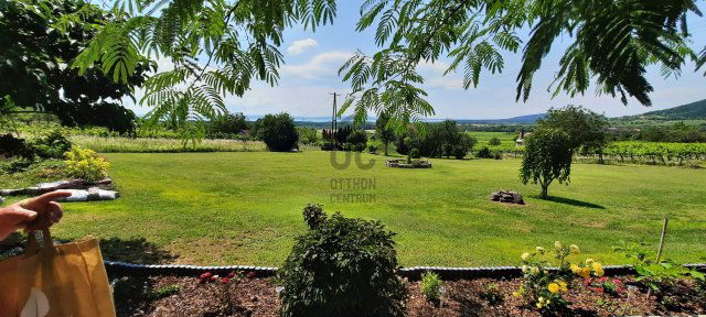 Eladó nyaraló, Szentantalfán 133.35 M Ft, 4 szobás