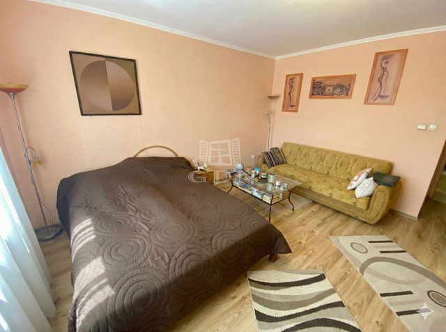 Eladó téglalakás, Budapesten, XV. kerületben 64 M Ft, 1 szobás