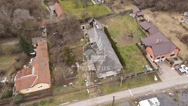 Eladó családi ház, Ózdon, Szigligeti utcában 11 M Ft, 5 szobás