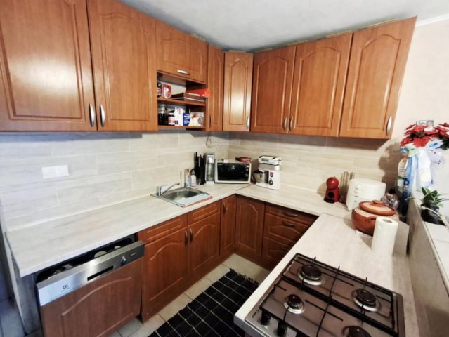 Eladó téglalakás, Tatabányán 48.2 M Ft, 2+1 szobás