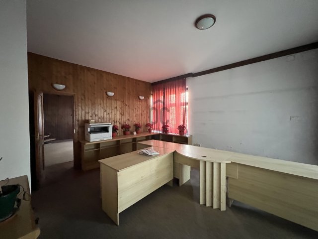 Eladó családi ház, Kalocsán 230 M Ft, 6 szobás