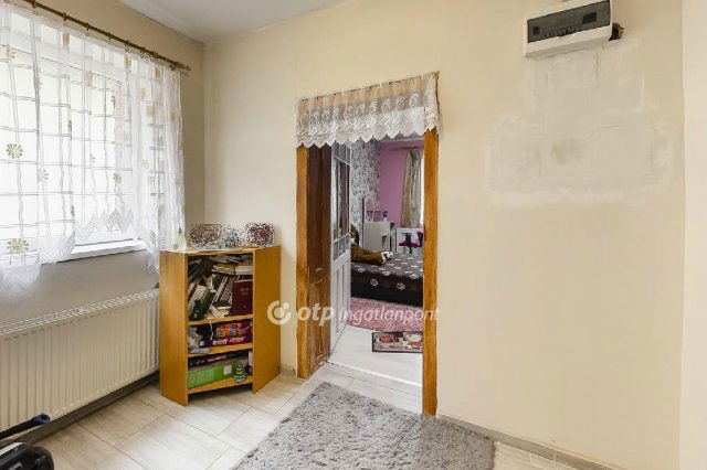Eladó családi ház, Galgahévízen 45 M Ft, 3+1 szobás