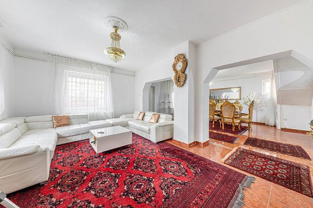 Eladó családi ház, Budapesten, X. kerületben 145 M Ft, 5 szobás