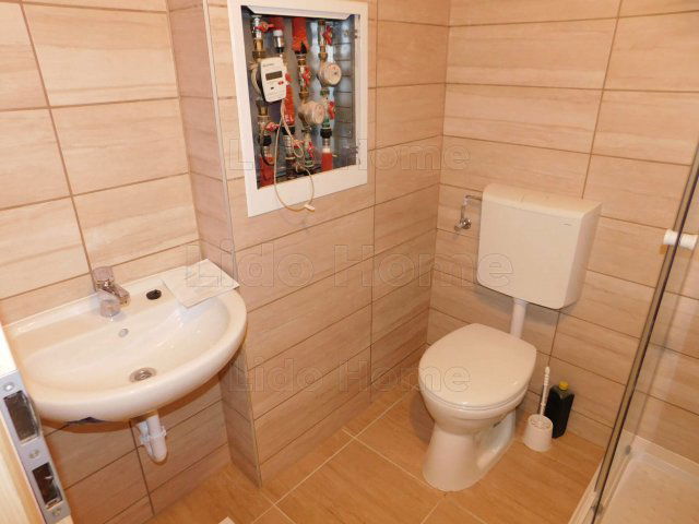 Eladó üzlethelyiség, Siófokon 45 M Ft, 3 szobás