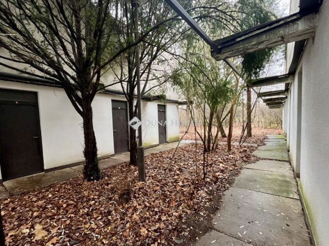 Eladó nyaraló, Dobozon 138 M Ft, 28 szobás / költözzbe.hu