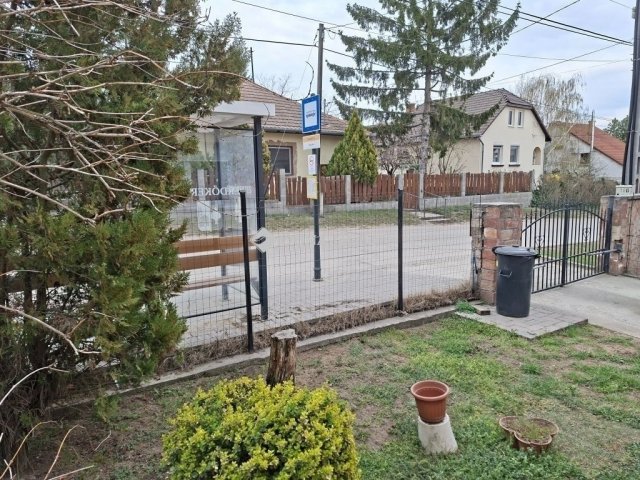 Eladó családi ház, Erdőkertesen 83 M Ft, 3 szobás