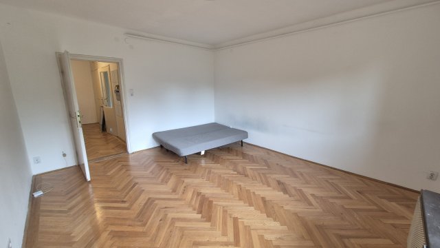 Eladó téglalakás, Budapesten, I. kerületben, Harkály utcában