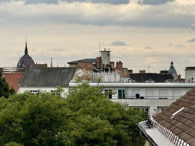 Eladó téglalakás, Budapesten, II. kerületben 120 M Ft, 3 szobás