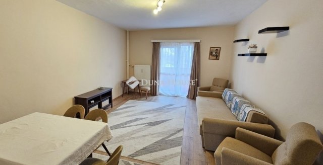 Eladó panellakás, Pécsett 43.5 M Ft, 2 szobás