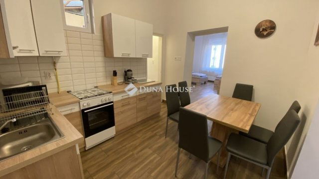 Eladó családi ház, Budapesten, XX. kerületben 79.9 M Ft