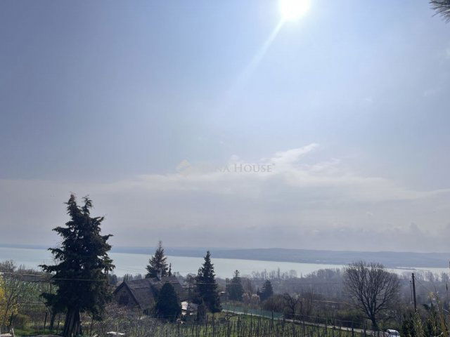 Eladó mezogazdasagi ingatlan, Tihanyban 125 M Ft, 2 szobás