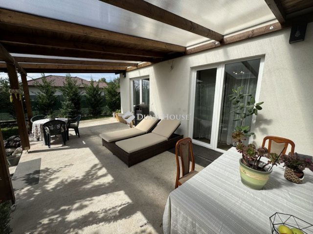 Eladó nyaraló, Szigetcsépen 84.9 M Ft, 3+1 szobás