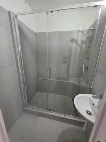 Eladó panellakás, Pécsett 48.9 M Ft, 3 szobás