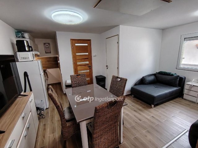 Eladó sorház, Dömsödön 27.9 M Ft, 1 szobás