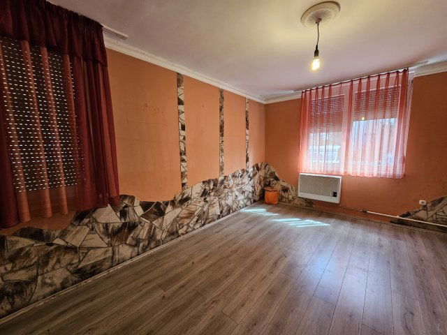 Eladó téglalakás, Pápán 20.9 M Ft, 1 szobás