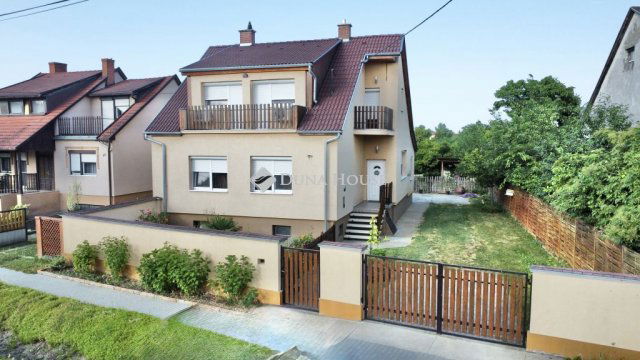 Eladó családi ház, Faddon 62.5 M Ft, 6 szobás