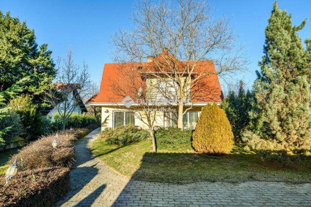 Eladó családi ház, Budapesten, II. kerületben 299 M Ft, 7 szobás