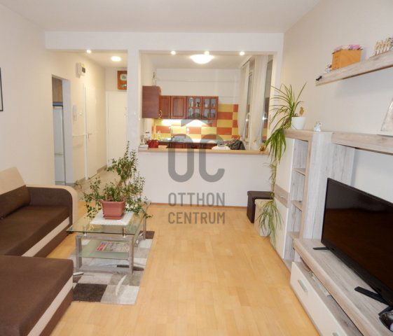 Eladó téglalakás, Zalaegerszegen 44.5 M Ft, 2 szobás