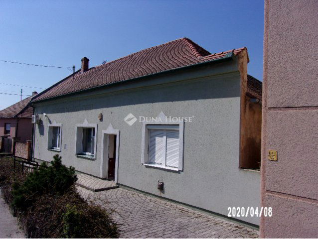 Eladó üzlethelyiség, Pécsett 21.25 M Ft / költözzbe.hu