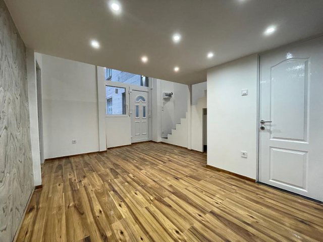 Eladó téglalakás, Budapesten, VII. kerületben, Dembinszky utcában