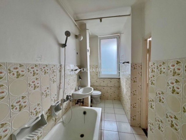 Eladó téglalakás, Nyíregyházán 38.5 M Ft, 2 szobás