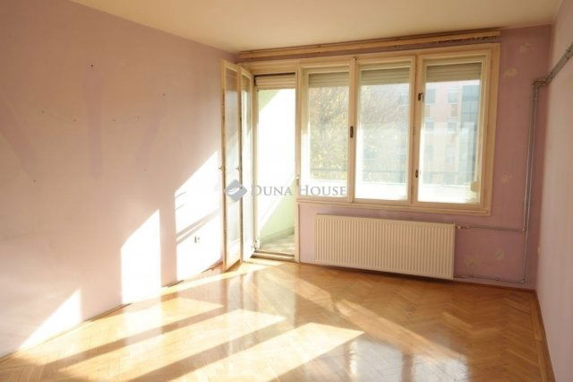 Eladó téglalakás, Budapesten, XX. kerületben 58.5 M Ft, 2 szobás