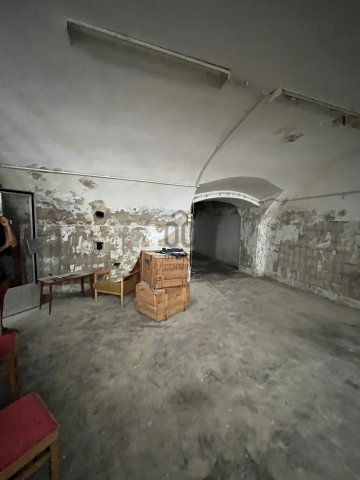 Eladó ipari ingatlan, Budapesten, VII. kerületben 23 M Ft