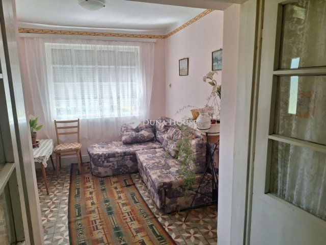 Eladó családi ház, Csempeszkopácson 34.7 M Ft, 2 szobás