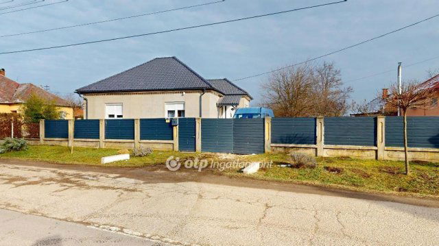 Eladó családi ház, Hejőkeresztúron 38.5 M Ft, 3 szobás