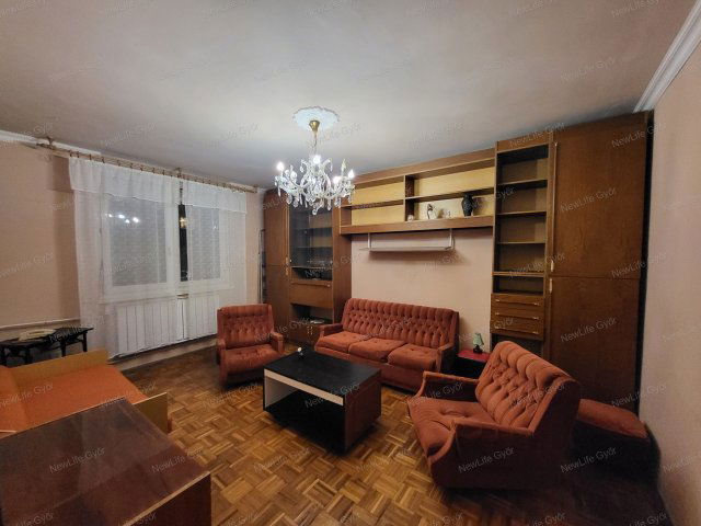 Eladó téglalakás, Győrött 47.8 M Ft, 2 szobás