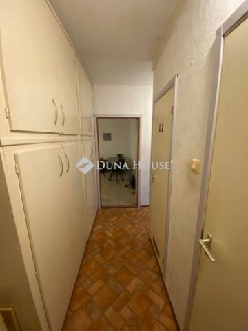 Eladó panellakás, Szegeden 44.9 M Ft, 2 szobás