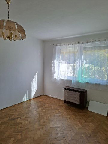 Eladó téglalakás, Izsákon 17.8 M Ft, 2+1 szobás