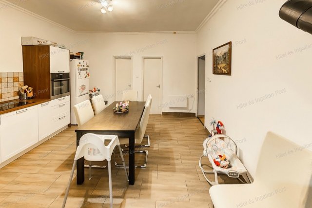 Eladó családi ház, Szabadszálláson 28.9 M Ft, 3 szobás