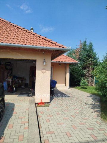 Eladó családi ház, Nagykozáron 140 M Ft, 3+1 szobás