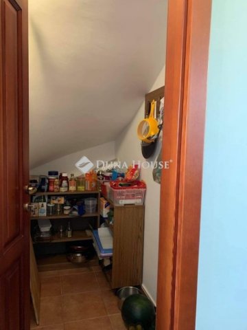 Eladó családi ház, Balatonfüreden 289 M Ft, 6 szobás