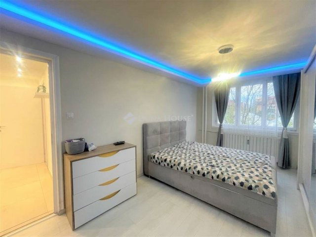 Eladó panellakás, Budapesten, III. kerületben 84.9 M Ft, 3 szobás