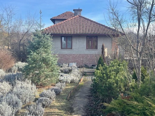 Eladó nyaraló, Debrecenben 74.9 M Ft, 4 szobás