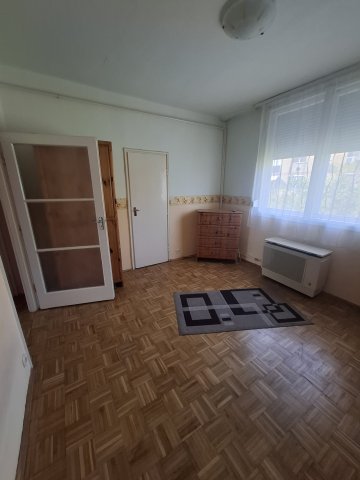 Eladó panellakás, Debrecenben 58.9 M Ft, 2 szobás