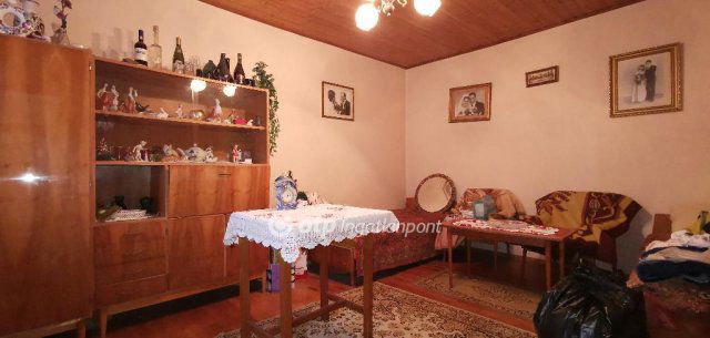 Eladó családi ház, Tapolcán 59 M Ft, 3 szobás