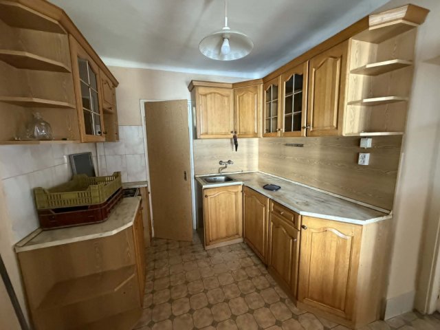 Eladó családi ház, Velencén 49.9 M Ft, 3 szobás