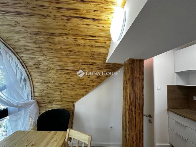 Kiadó téglalakás, albérlet, Siófokon 240 E Ft / hó, 1 szobás